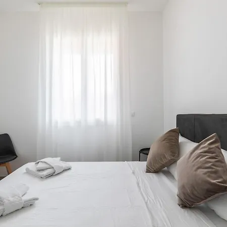 公寓 Le Dodici Porte - Porta Sant'isaia 9 By District