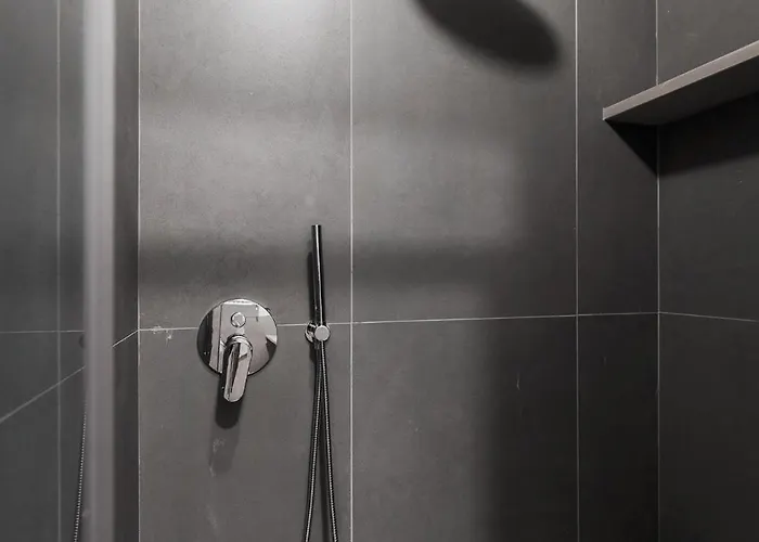 Apartment Le Dodici Porte - Porta Sant'isaia 9 By District *